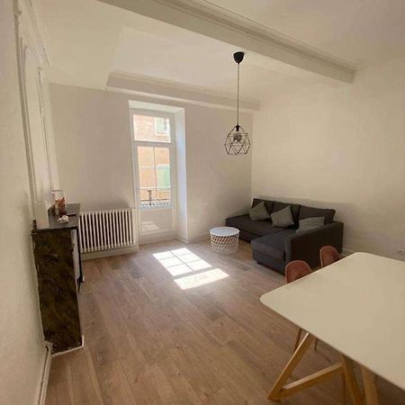 Appartement De Charme En Centre Ville Мийо Екстериор снимка